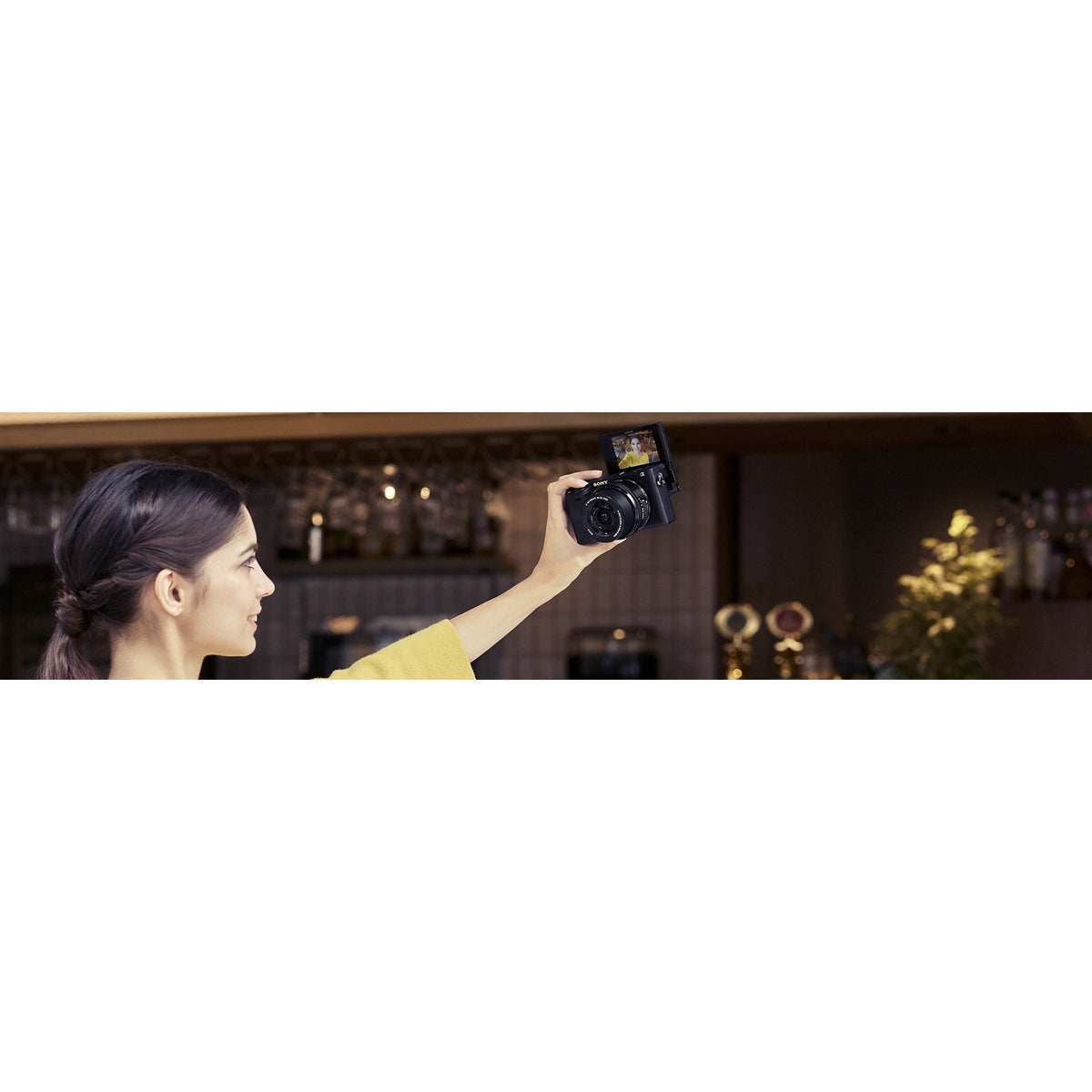Sony Alpha 6400 ILCE6400L Mirrorless with E PZ 16-50mm F3.5-5.6 OSS