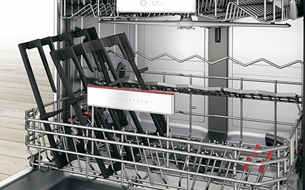 Bosch PRS9A6D70 dishwasher-proof cast iron pan supports feature