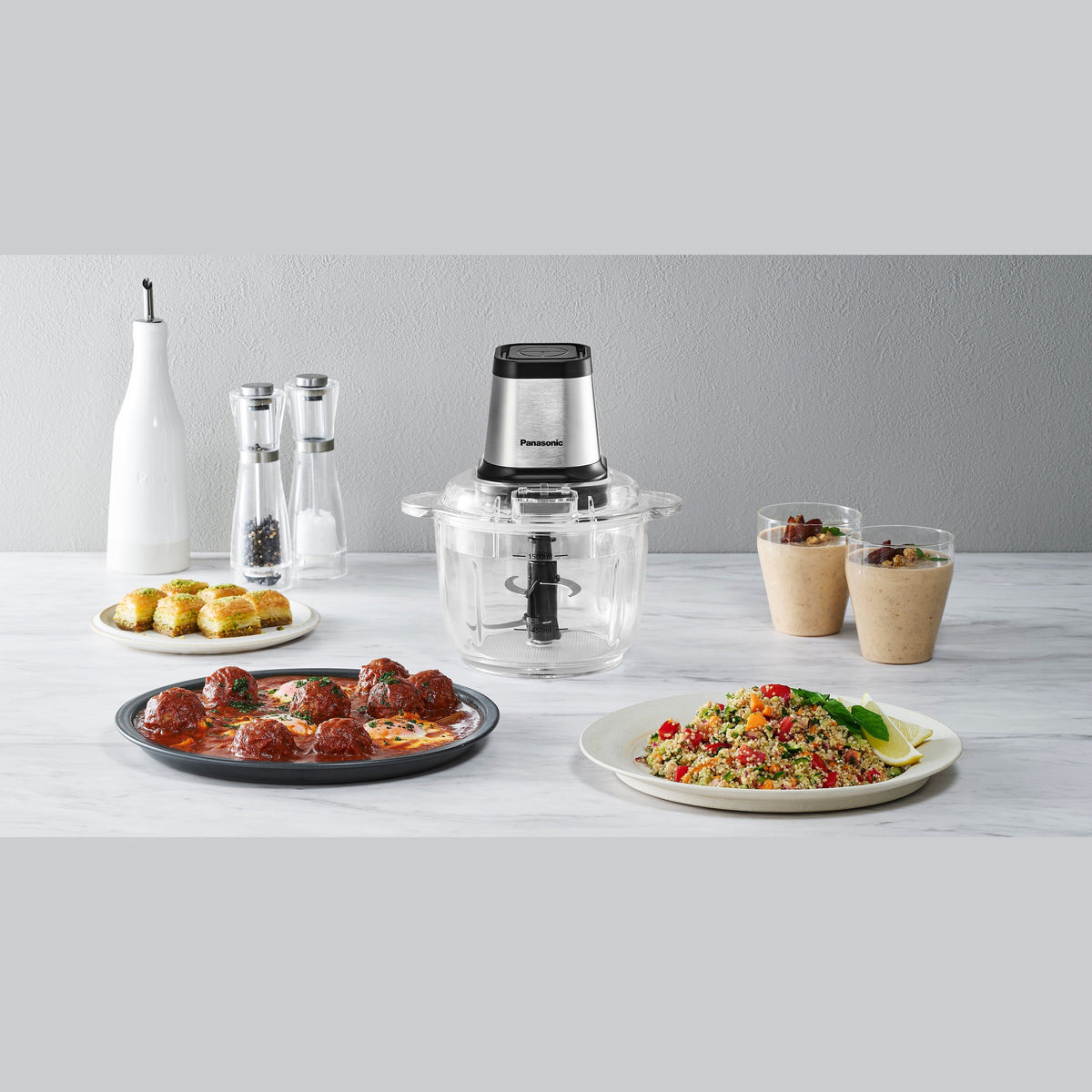 Panasonic MK-CG401 500W Chopper 2.0L Glass Bowl (MK-CG401STZ)